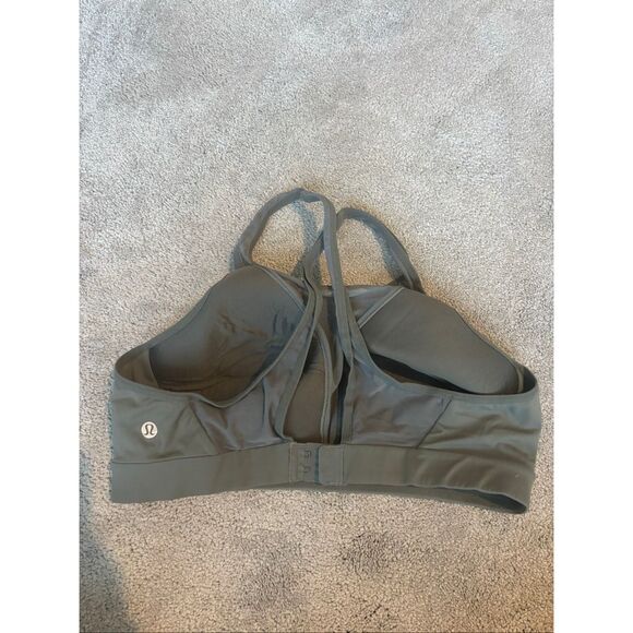 Lululemon Athlete Arrival Bra ,Grey Sage $80 Sz 12 E20 - Picture 7 of 8